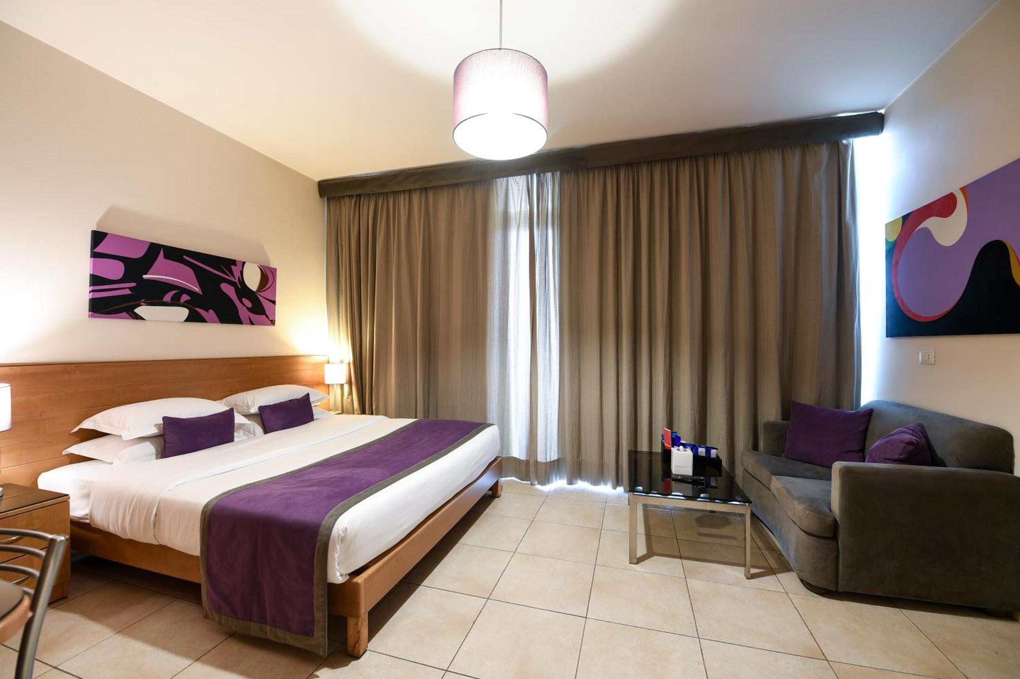 The Smallville Xpress Beirut Luaran gambar